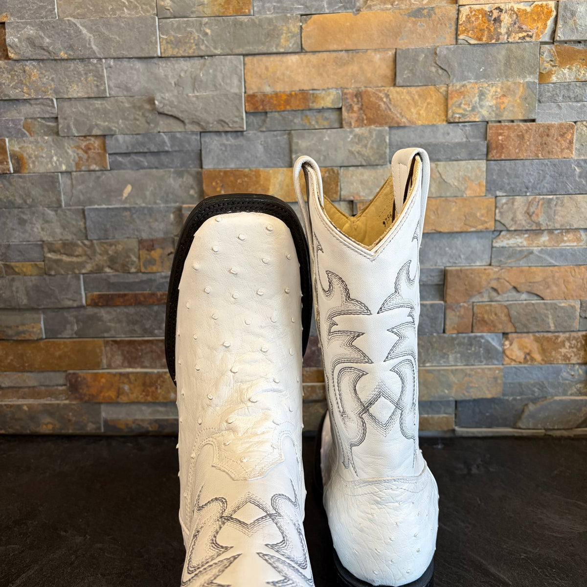 Los Altos 9756962752 White Full Quill Ostrich Wide Square Toe Size 9D