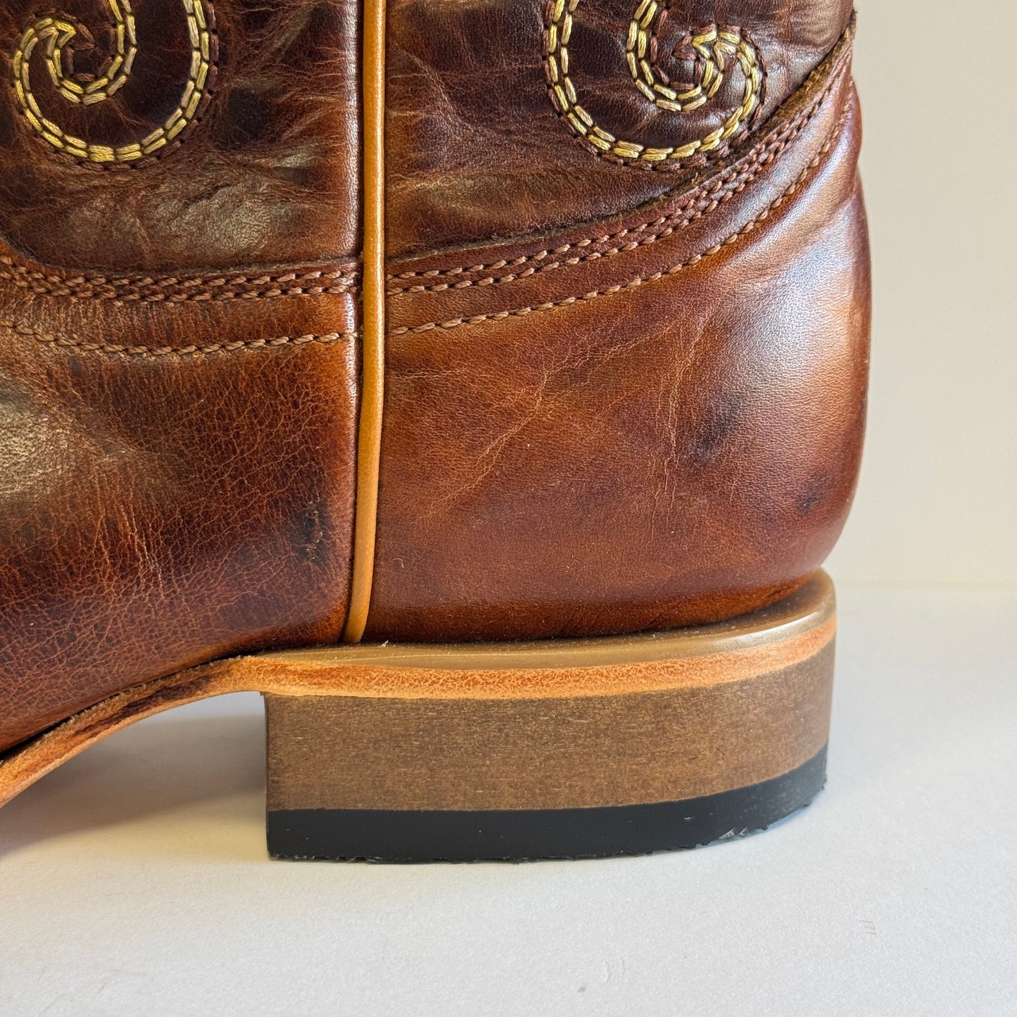 Circle G L6324 Brown Embroidery Sq. Toe