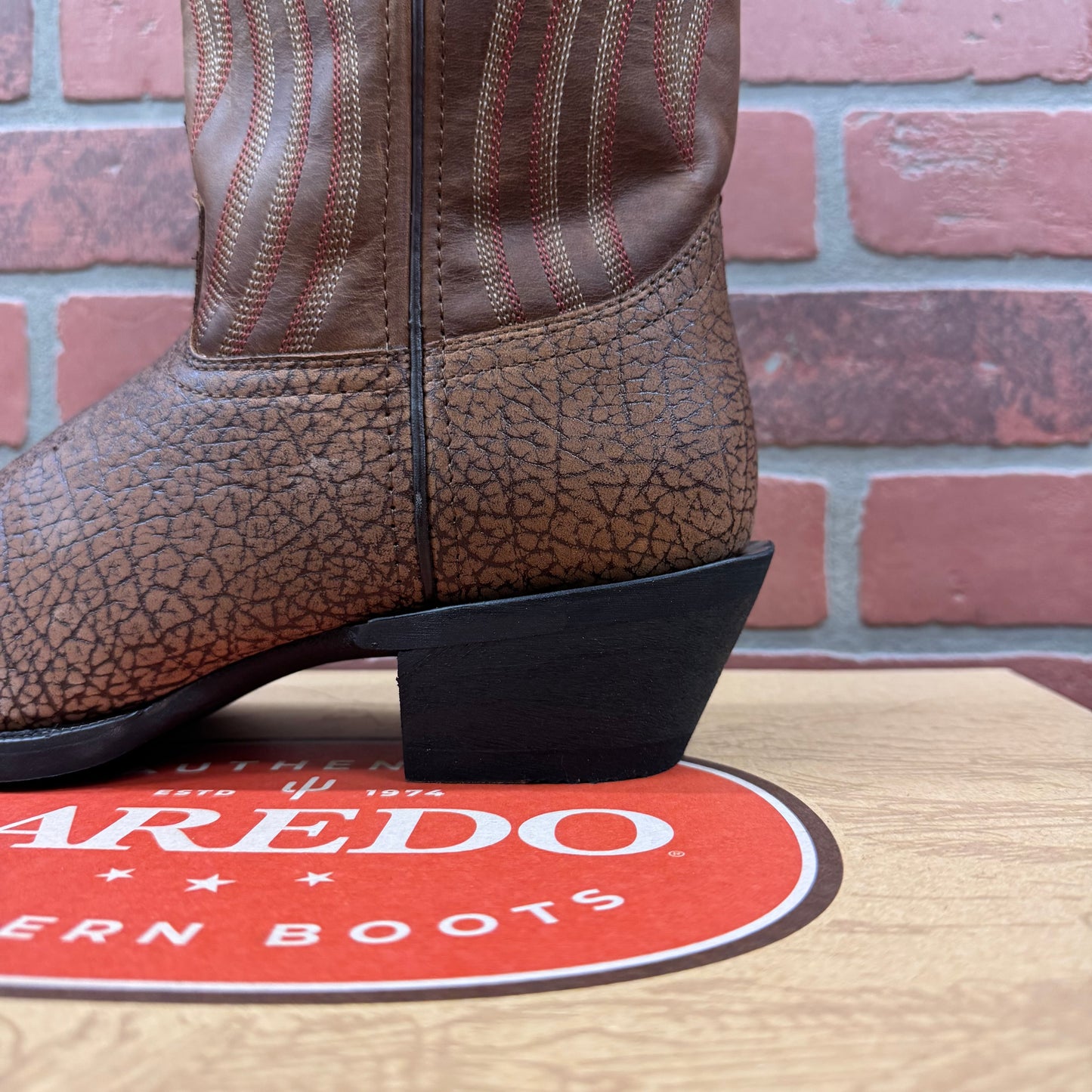 Laredo 70038 Sanded Brown Mav Western Boot
